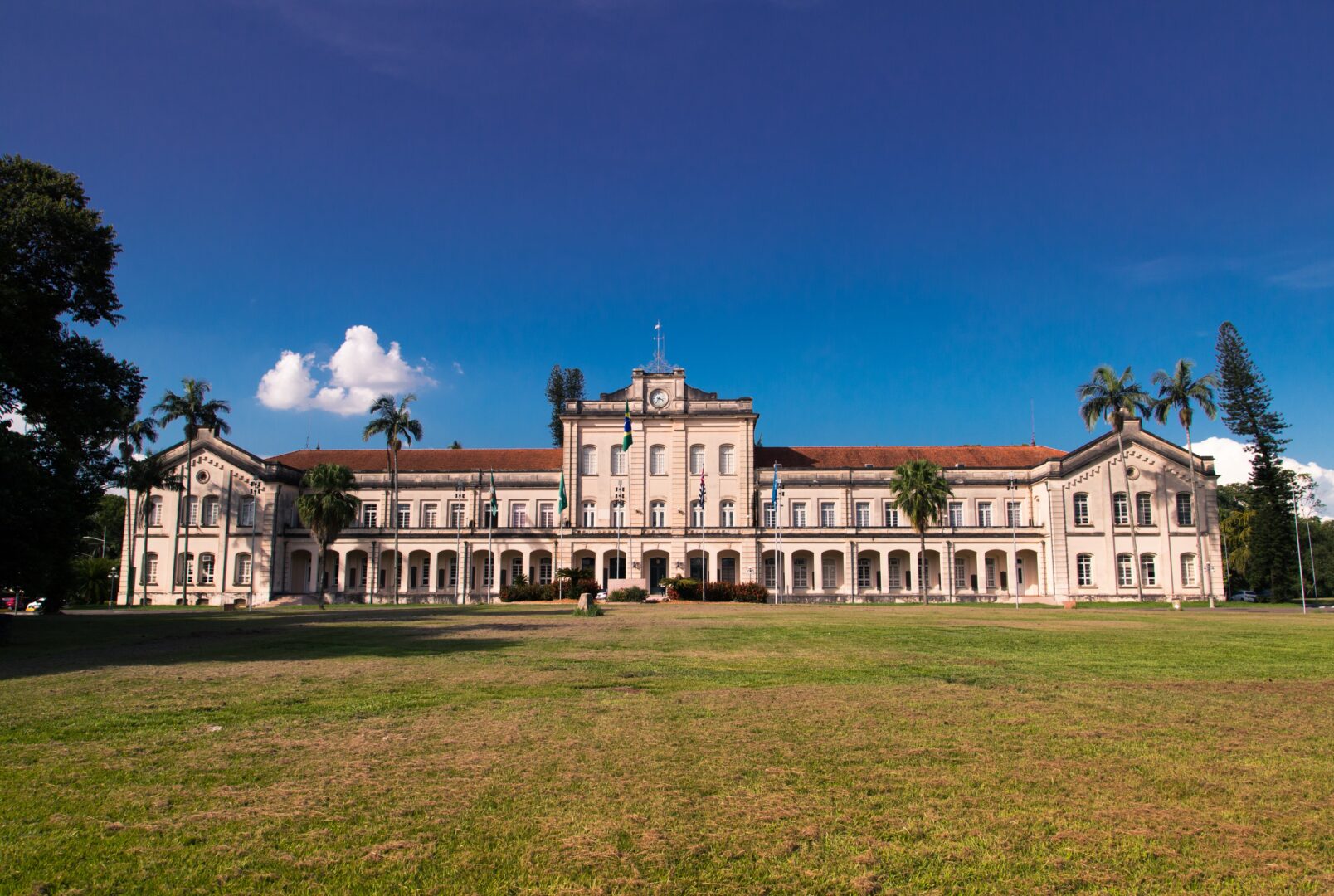 edifício central esalq piracicaba