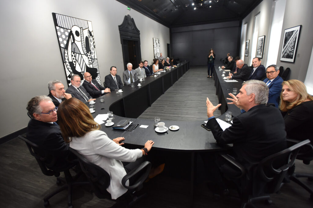 Assinatura de Convênio Hub Internaciona; para o Desenvolvimento Sustentável (HIDS)