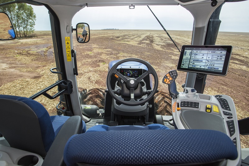 new holland t8 interno