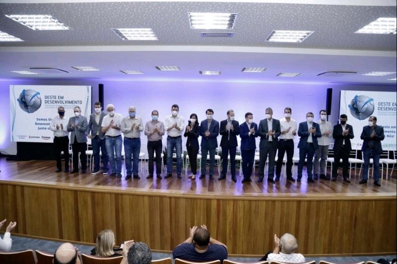 1639141248375 paraná